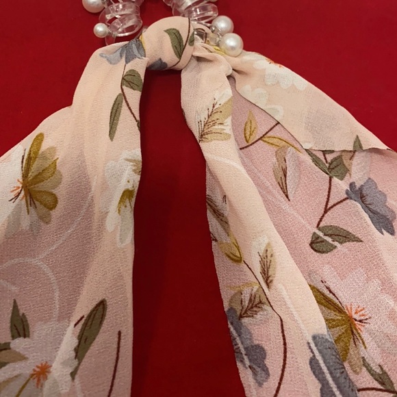 Pink Floral Hair Scarf Coil Ponytail Holder With Faux Pearls - Picture 3 of 4